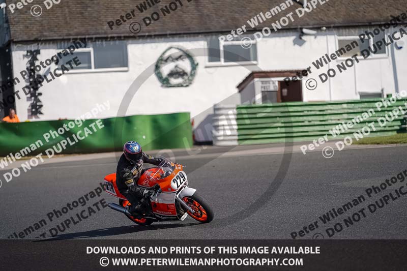 enduro digital images;event digital images;eventdigitalimages;mallory park;mallory park photographs;mallory park trackday;mallory park trackday photographs;no limits trackdays;peter wileman photography;racing digital images;trackday digital images;trackday photos